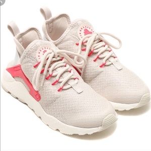 Nike Women’s Air Huarache Ultra